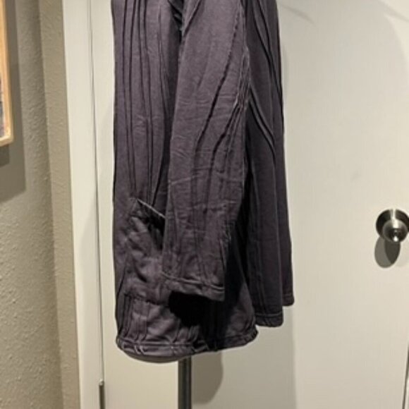 cowlneck purple blouse w pockets NWT - Picture 10 of 12